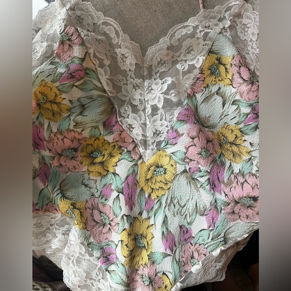 Victoria’s Secret Vintage Gold Label Floral Lace Plunge Bodysuit Sexy Lingerie - Picture 4 of 9